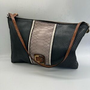 Guess tisbury vintage purse